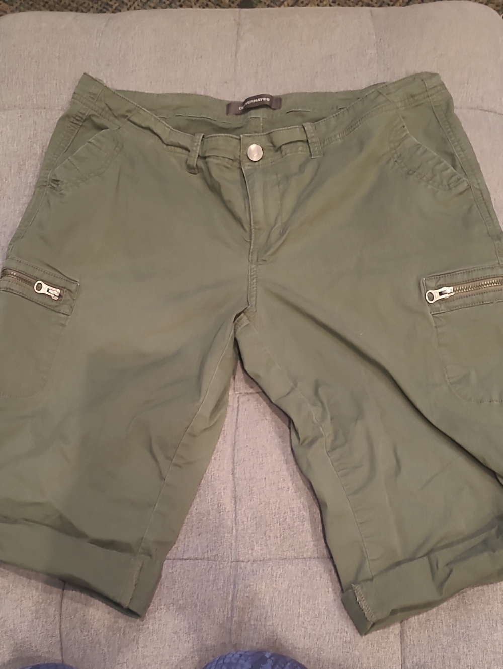 Casual Olive Green Women’s Cargo Shorts